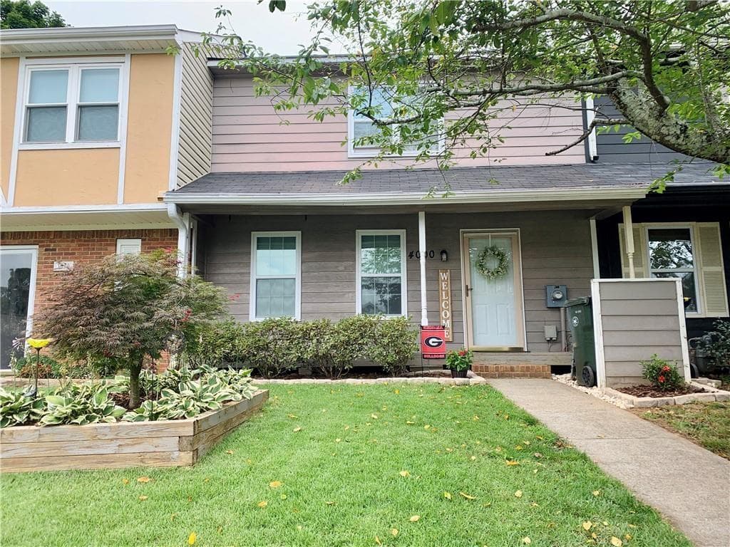 2 bedroom, 3 bathroom, 1,320 sq ft townhouse for rent at 4000 Sand Wedge Circle, Kennesaw, GA 30144 for $1,695 a month — photo 1 of 21