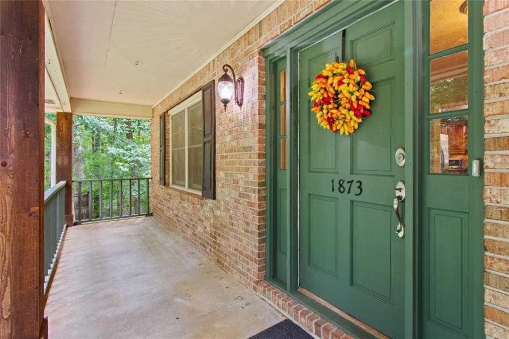 4 bedroom, 3 bathroom, 2,732 sq ft single family residence for sale at 1873 RAINTREE Court, Snellville, GA 30078 — photo 4