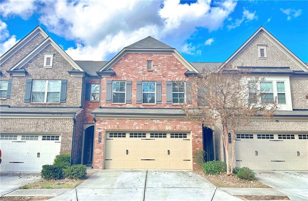 3 bedroom, 3 bathroom, 1,830 sq ft townhouse sold at 390 Holdings Drive, Lawrenceville, GA 30044