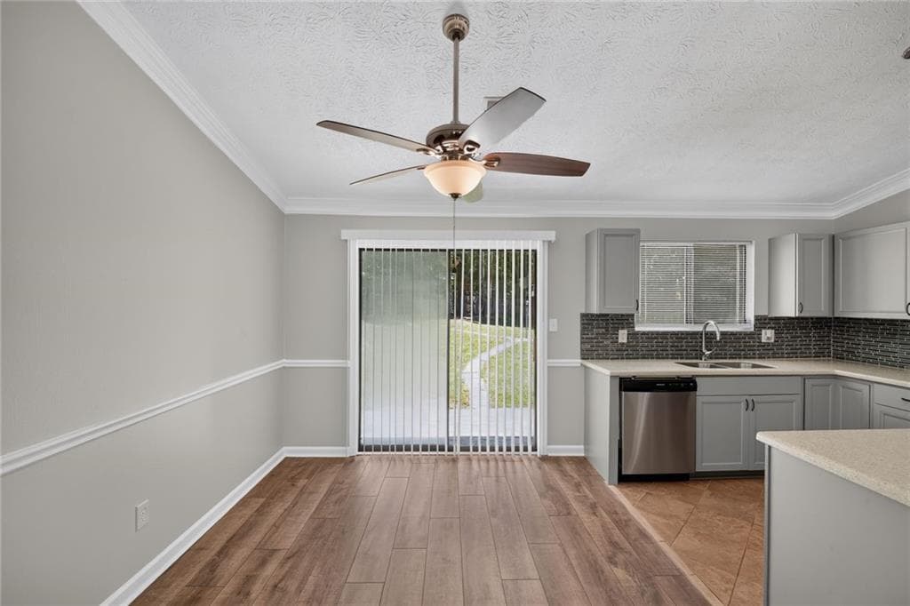 3 bedroom, 2 bathroom, 1,344 sq ft single family residence under contract at 4013 Mckinley Drive, Snellville, GA 30039 — photo 6
