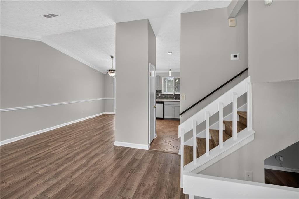 3 bedroom, 2 bathroom, 1,344 sq ft single family residence under contract at 4013 Mckinley Drive, Snellville, GA 30039 — photo 10