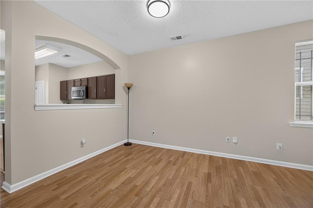 2 bedroom, 3 bathroom, 1,370 sq ft townhouse for sale at 1406 Bayrose Circle, East Point, GA 30344 — photo 9