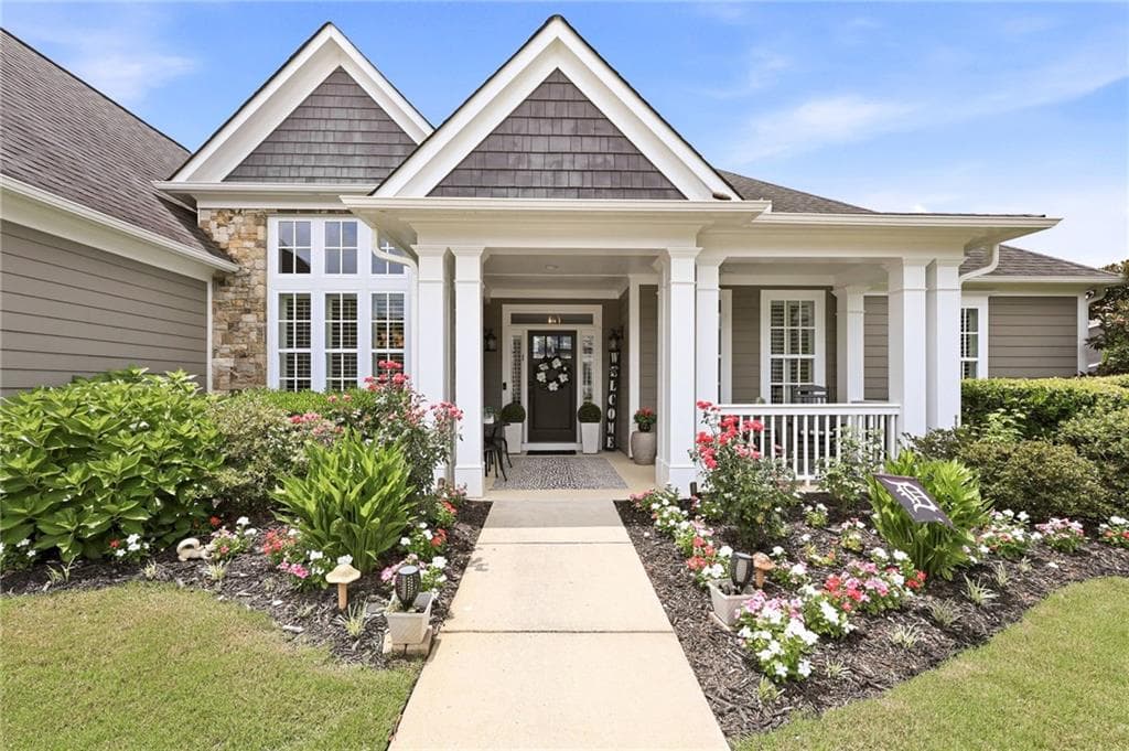 4 bedroom, 4 bathroom, 3,190 sq ft single family residence under contract at 6325 Cedar Springs Lane, Hoschton, GA 30548 — photo 3