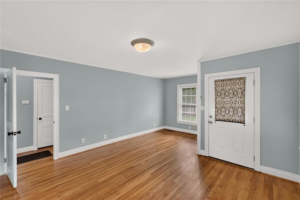 2 bedroom, 1 bathroom, 984 sq ft single family residence for sale at 1141 Jefferson Avenue, East Point, GA 30344 — photo 7