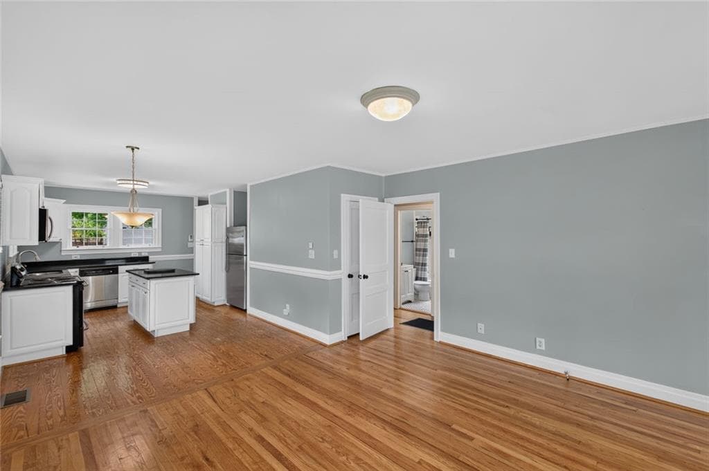 2 bedroom, 1 bathroom, 984 sq ft single family residence for sale at 1141 Jefferson Avenue, East Point, GA 30344 — photo 9