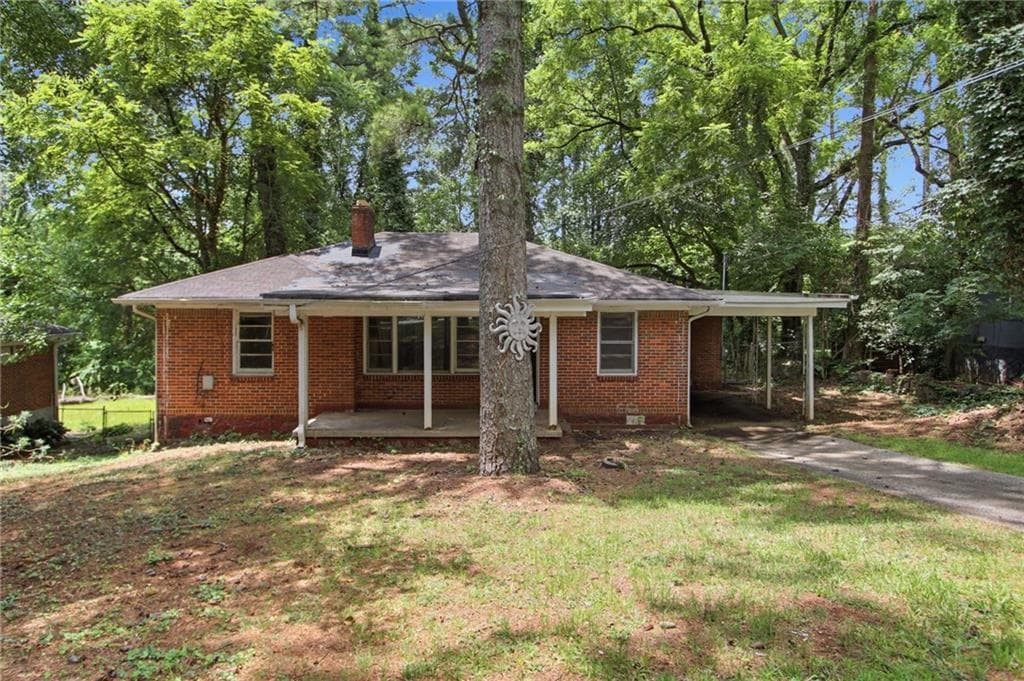 3 bedroom, 1 bathroom, 1,268 sq ft single family residence under contract at 1953 Glendale Drive, Decatur, GA 30032