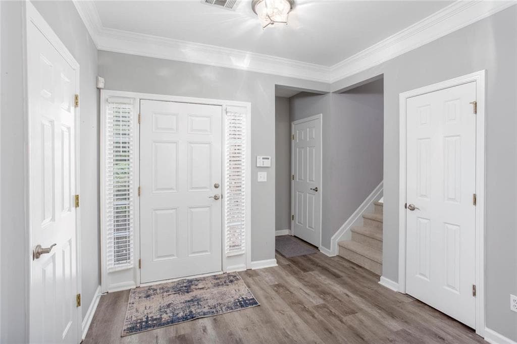 3 bedroom, 3 bathroom, 2,347 sq ft townhouse under contract at 414 Lantern Lane, Woodstock, GA 30188 — photo 2