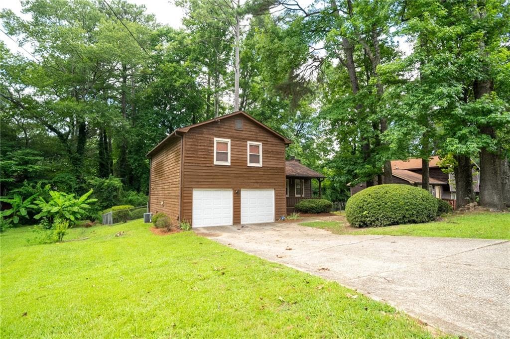 724 Ridge Avenue, Stone Mountain, GA 30083 — most recent listing photo