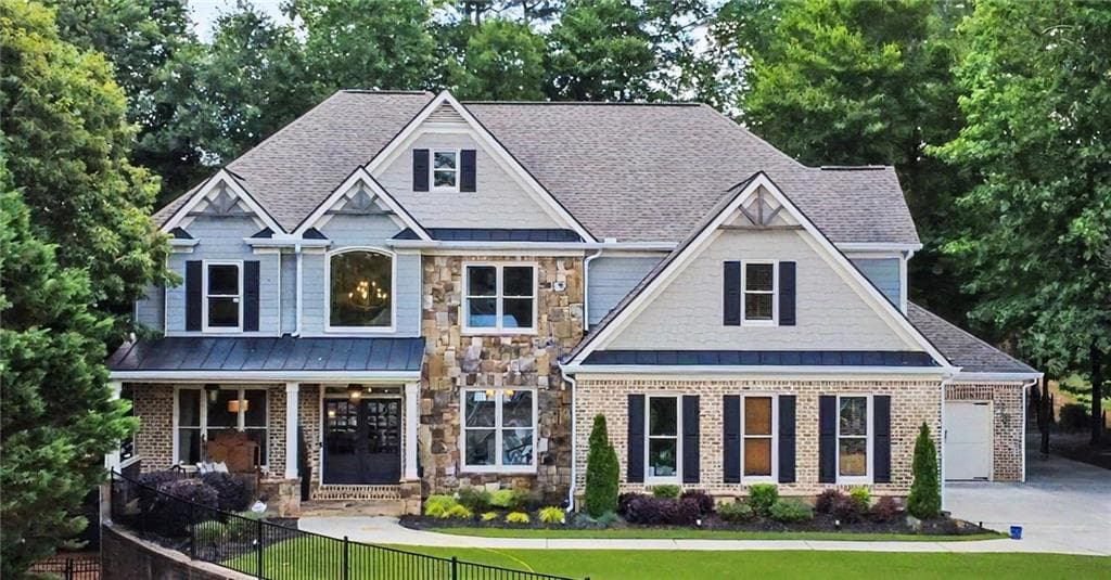 5 bedroom, 5 bathroom, 5,557 sq ft single family residence under contract at 3610 Lively Oak Drive, Jefferson, GA 30549 — photo 2