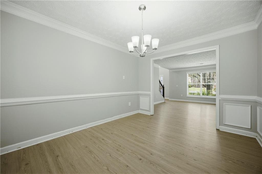 4 bedroom, 3 bathroom, 2,550 sq ft single family residence for sale at 2625 Lindsey Oak Lane, Lawrenceville, GA 30044 — photo 3