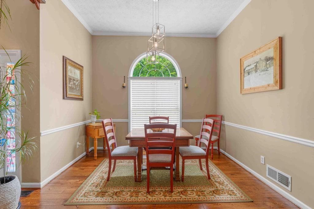 4 bedroom, 3 bathroom, 2,366 sq ft single family residence under contract at 340 Flowers Drive, Covington, GA 30016 — photo 9