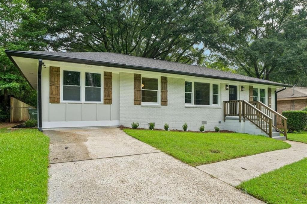 3 bedroom, 2 bathroom, 1,520 sq ft single family residence for sale at 24 Mobley Drive, Atlanta, GA 30315 — photo 3