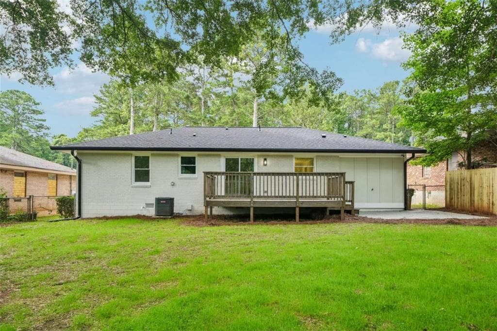 3 bedroom, 2 bathroom, 1,520 sq ft single family residence for sale at 24 Mobley Drive, Atlanta, GA 30315 — photo 4