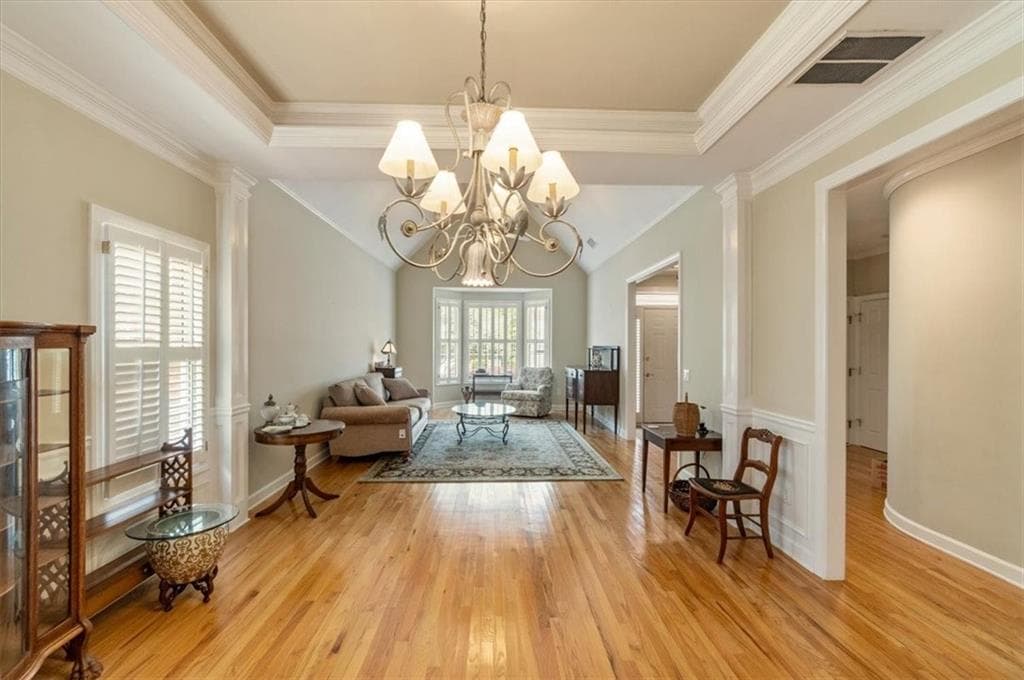 3 bedroom, 2 bathroom, 2,431 sq ft single family residence for sale at 1910 Woodberry Run Drive, Snellville, GA 30078 — photo 8