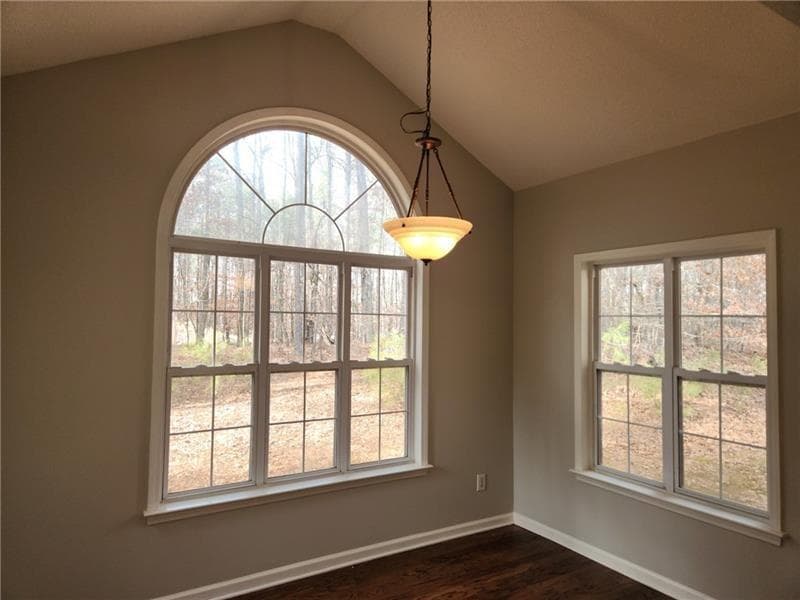 4 bedroom, 3 bathroom, 2,633 sq ft single family residence for rent at 1943 Little Creek Crossing, Acworth, GA 30101 for $2,650 a month — photo 4