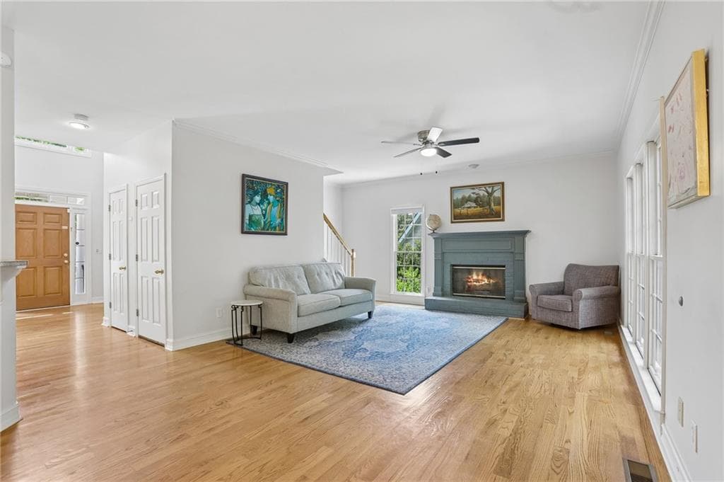 6 bedroom, 4 bathroom, 3,478 sq ft single family residence under contract at 631 Catamount Way, Lilburn, GA 30047 — photo 6