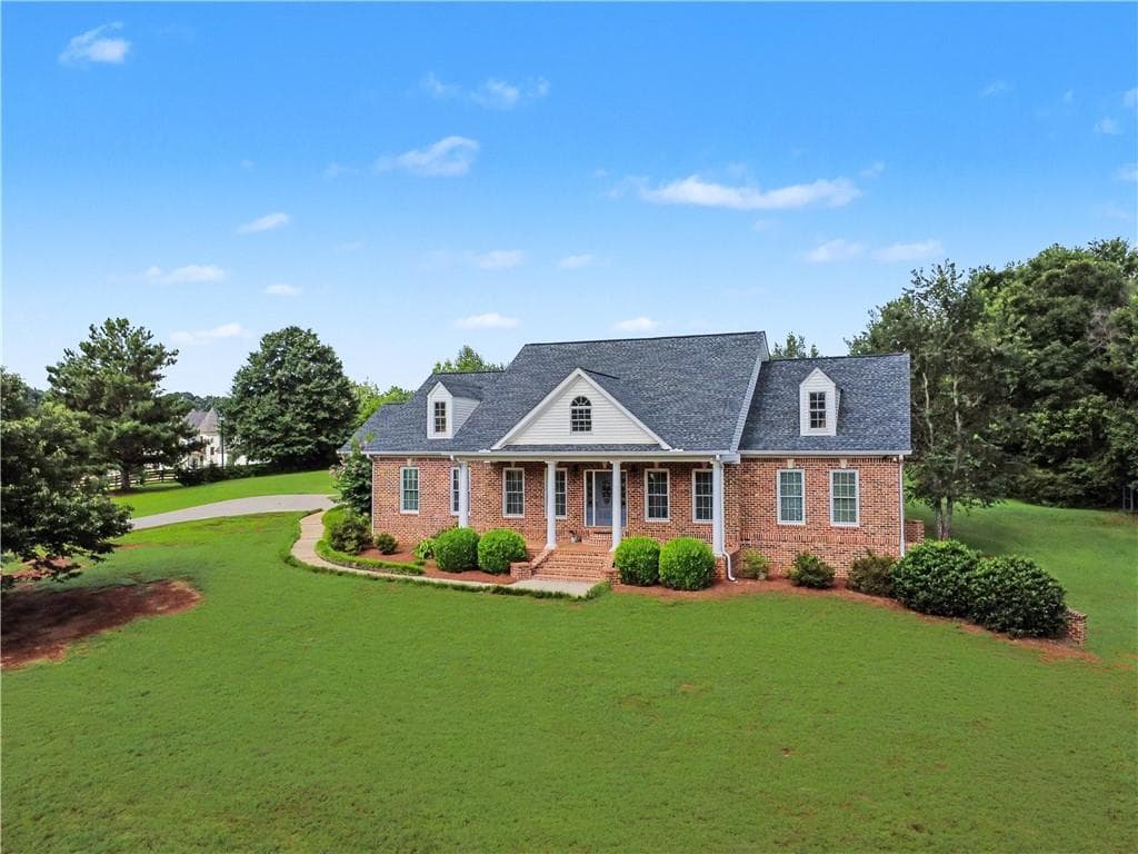 3 bedroom, 3 bathroom, 3,026 sq ft single family residence for sale at 1681 Jett Roberts Road, Jefferson, GA 30549 — photo 4