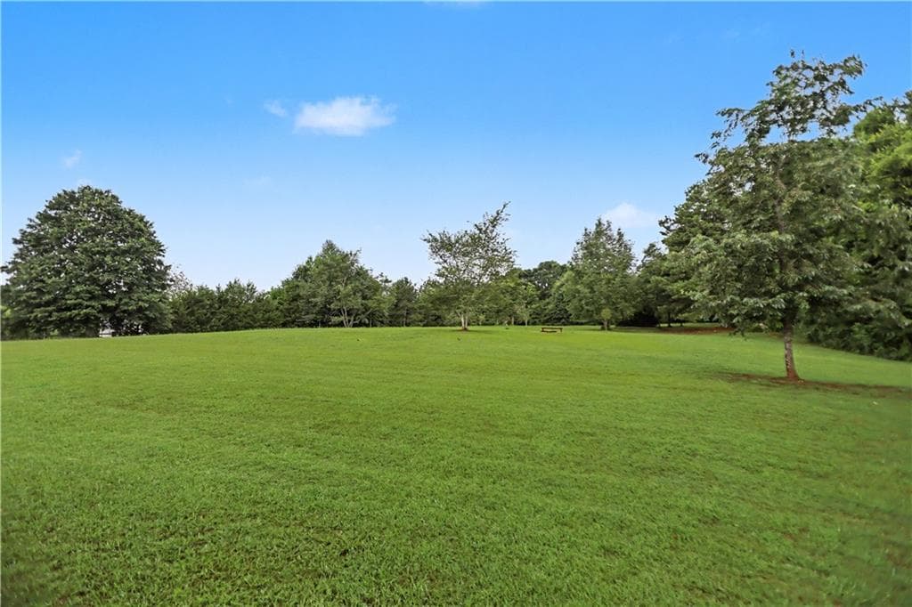 3 bedroom, 3 bathroom, 3,026 sq ft single family residence for sale at 1681 Jett Roberts Road, Jefferson, GA 30549 — photo 3
