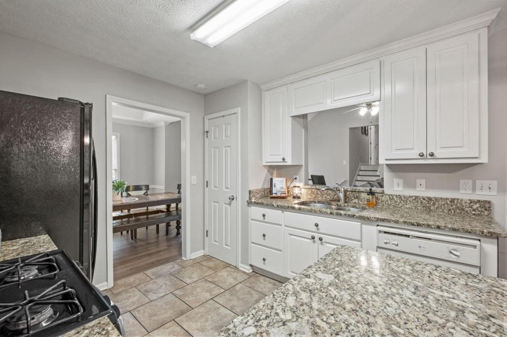 4 bedroom, 3 bathroom, 2,343 sq ft single family residence for rent at 122 Brookhaven Lane, Canton, GA 30114 for $2,700 a month — photo 10
