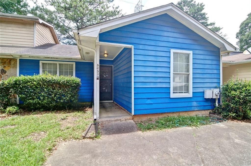 2 bedroom, 2 bathroom, 1,000 sq ft townhouse sold at 5653 Waterford Court, Morrow, GA 30260