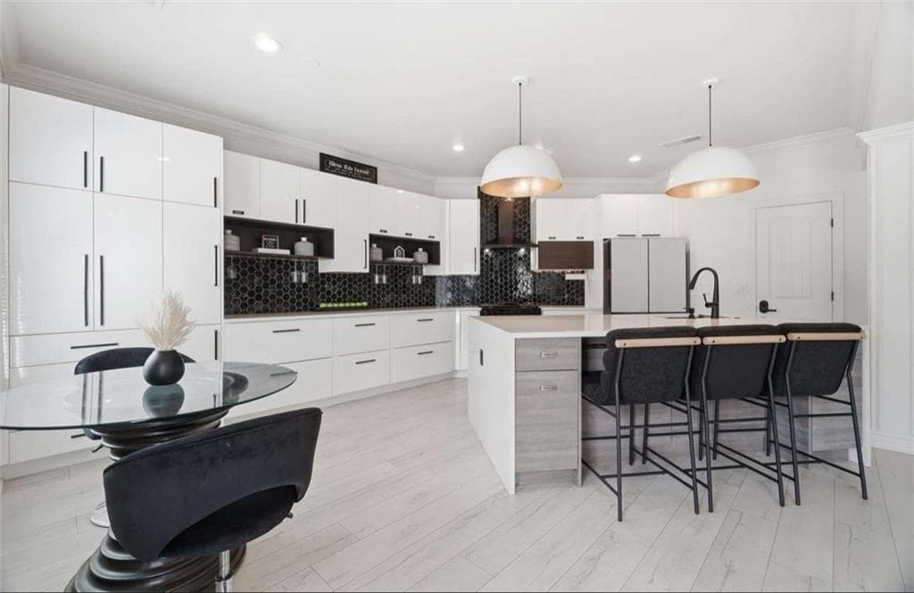 5 bedroom, 3 bathroom, 2,855 sq ft single family residence for sale at 3749 Saddlemaker Drive, Buford, GA 30519 — photo 8