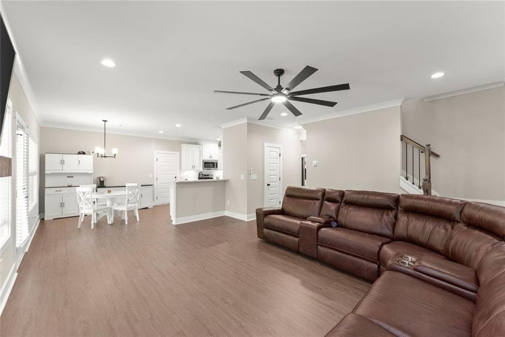 5 bedroom, 3 bathroom, 2,463 sq ft single family residence for sale at 272 Cherry Street, Cornelia, GA 30531 — photo 8