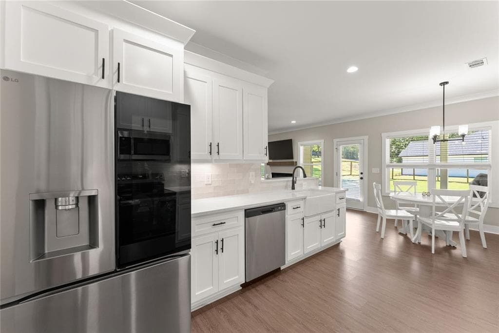 5 bedroom, 3 bathroom, 2,463 sq ft single family residence for sale at 272 Cherry Street, Cornelia, GA 30531 — photo 10