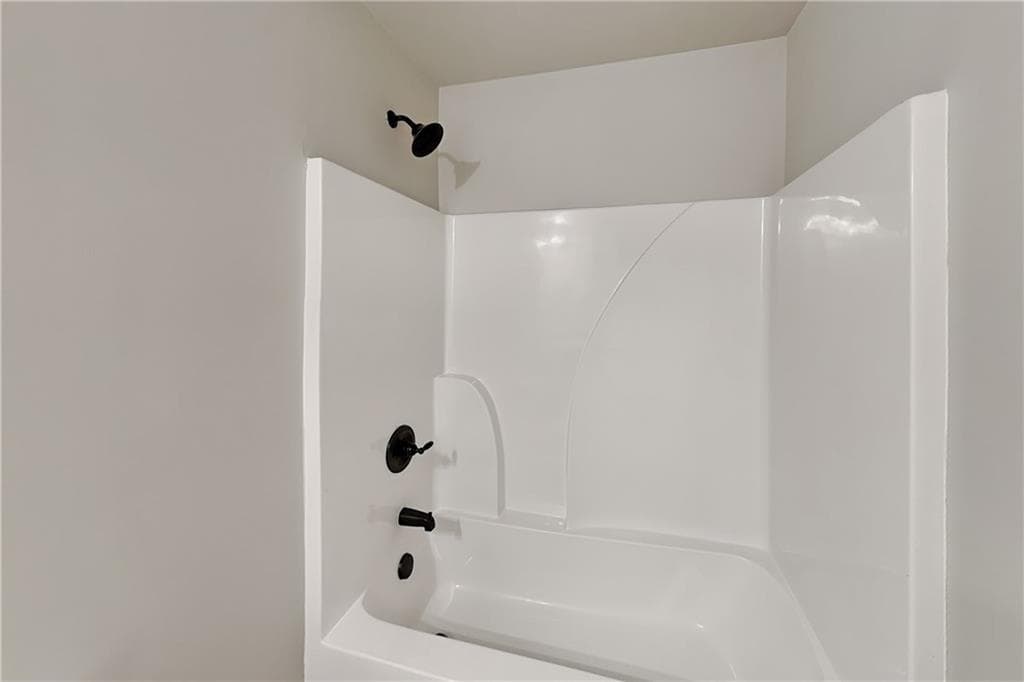 3 bedroom, 3 bathroom, 1,564 sq ft single family residence for rent at 2891 Bayrose Circle 91, East Point, GA 30344 for $1,995 a month — photo 9