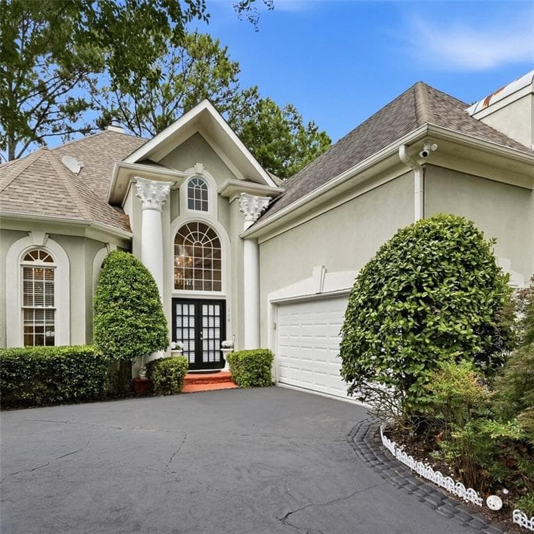 4 bedroom, 4 bathroom, 3,716 sq ft single family residence for sale at 110 Brassy Court, Alpharetta, GA 30022 — photo 2
