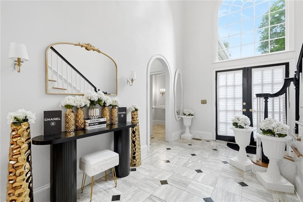 4 bedroom, 4 bathroom, 3,716 sq ft single family residence for sale at 110 Brassy Court, Alpharetta, GA 30022 — photo 5