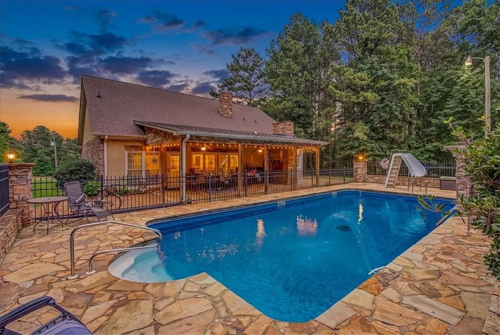 4 bedroom, 2 bathroom, 2,394 sq ft single family residence for sale at 75 N Raburn Road, Bremen, GA 30110