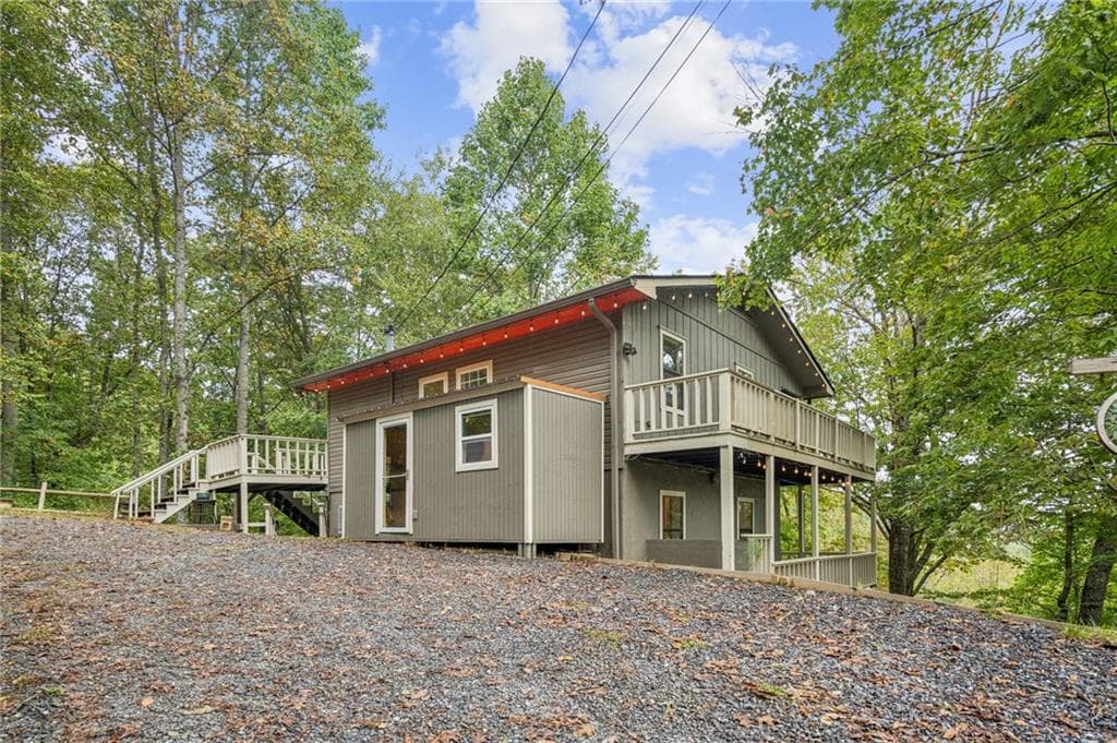 triplex for sale at 4113 White Oak Drive, Hiawassee, GA 30546 — photo 4