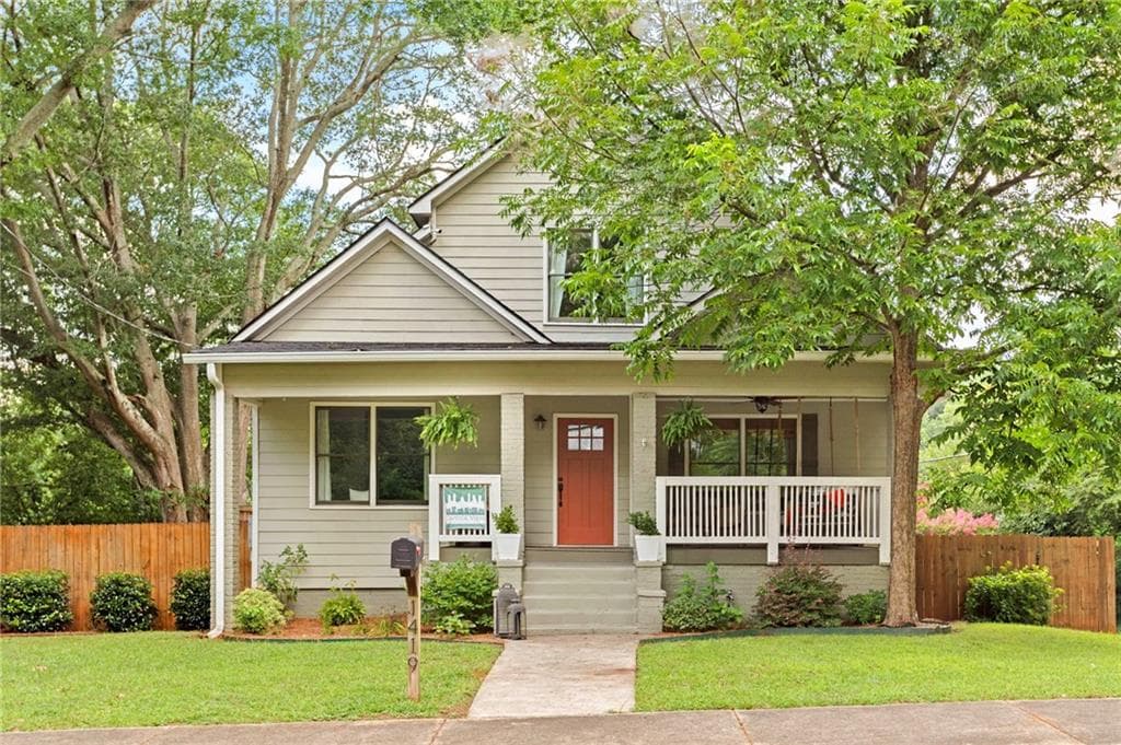 3 bedroom, 3 bathroom, 2,288 sq ft single family residence sold at 1419 Everhart Street, Atlanta, GA 30310