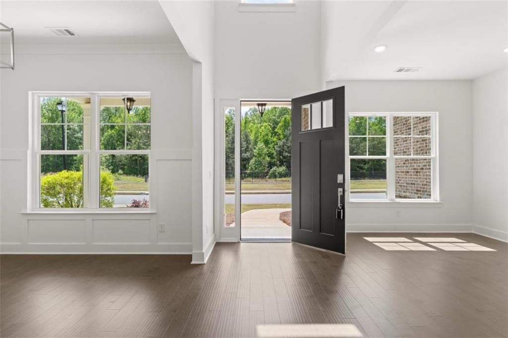 5 bedroom, 4 bathroom, 3,207 sq ft single family residence for sale at 3410 Traditions Way, Jefferson, GA 30549 — photo 4