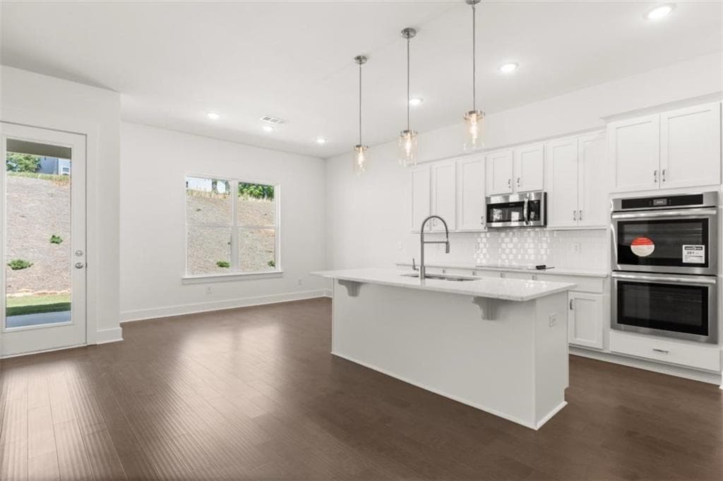 5 bedroom, 4 bathroom, 3,207 sq ft single family residence for sale at 3410 Traditions Way, Jefferson, GA 30549 — photo 9