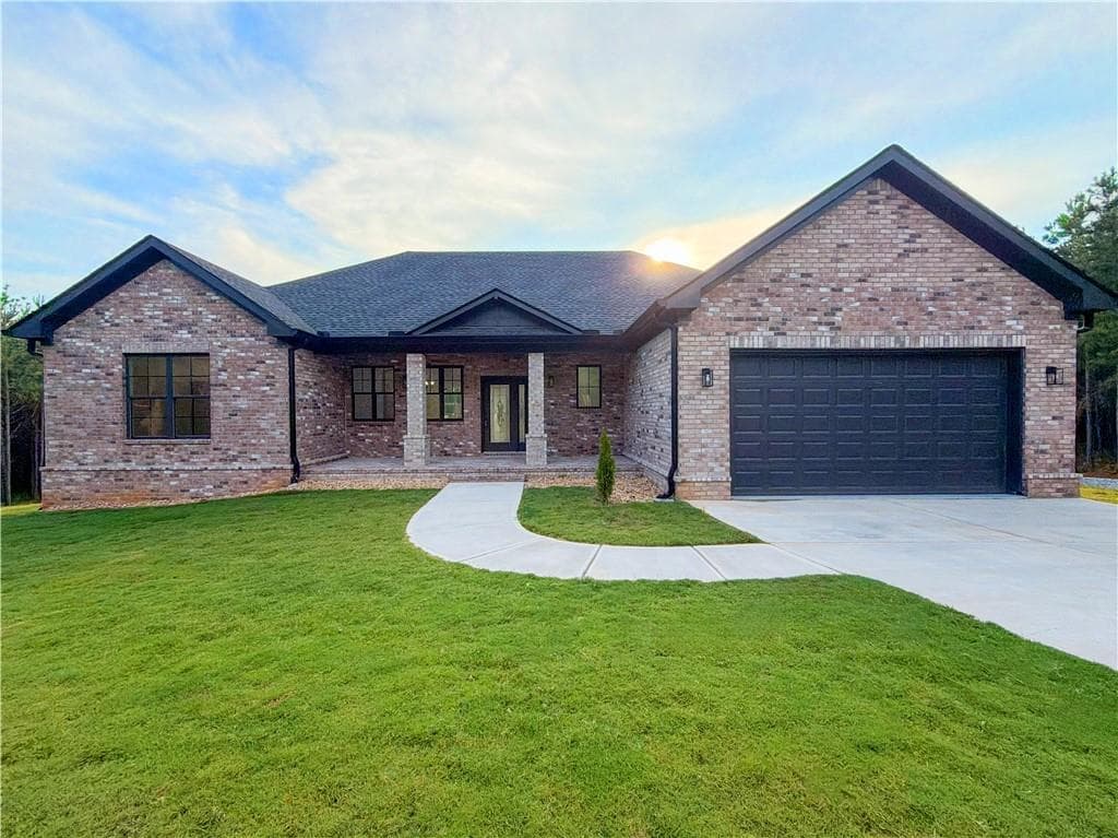 4 bedroom, 4 bathroom, 2,571 sq ft single family residence for sale at 357 Bagley Road, Forsyth, GA 31029