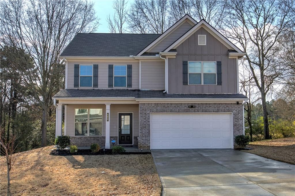 4 bedroom, 3 bathroom, 2,172 sq ft single family residence for sale at 502 Mcginnis Circle, Calhoun, GA 30701 — photo 2