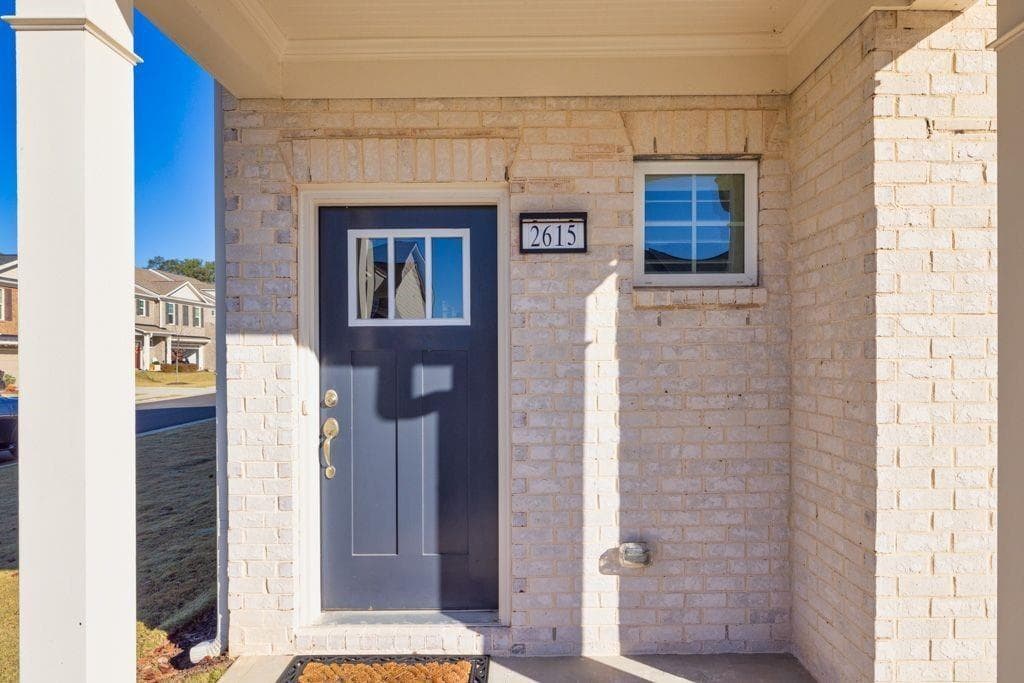 3 bedroom, 3 bathroom, 1,998 sq ft townhouse for rent at 2615 Quaterdeck Drive, Cumming, GA 30041 for $2,450 a month — photo 2
