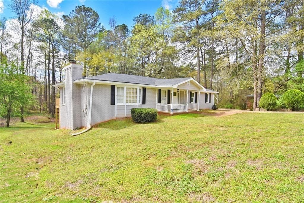 4 bedroom, 2 bathroom, 2,076 sq ft single family residence for rent at 86 Regency Way, Mableton, GA 30126 for $2,000 a month — photo 4
