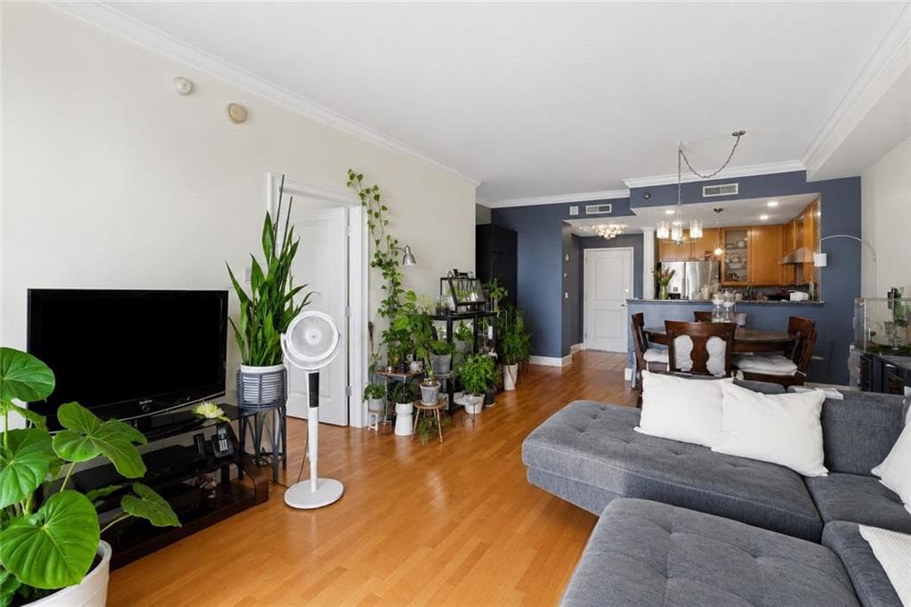 1 bedroom, 1 bathroom, 895 sq ft condominium for sale at 285 Centennial Olympic Park Drive 1107, Atlanta, GA 30313