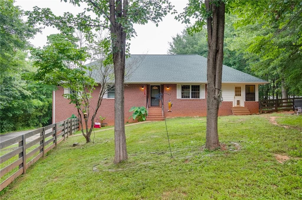 4 bedroom, 2 bathroom, 2,135 sq ft single family residence for sale at 3845 Level Grove Road, Cornelia, GA 30531
