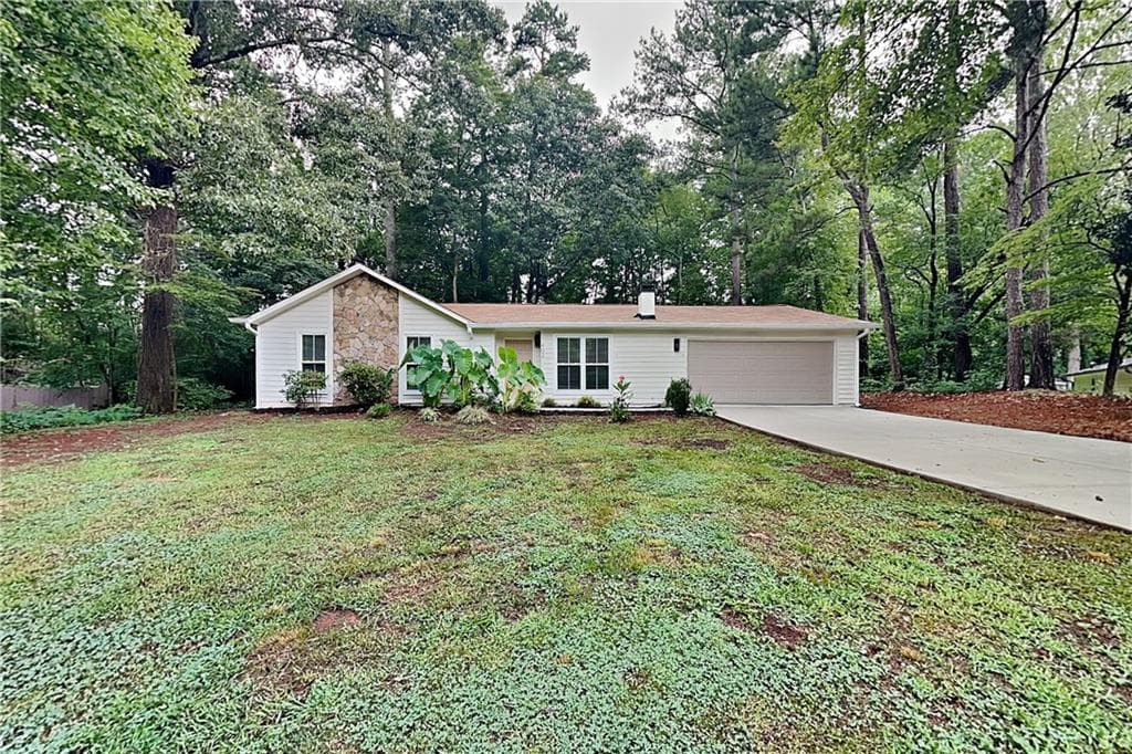 3 bedroom, 2 bathroom, 1,280 sq ft single family residence for rent at 1402 Mountain Overlook Court, Marietta, GA 30066 for $2,095 a month — photo 1 of 16
