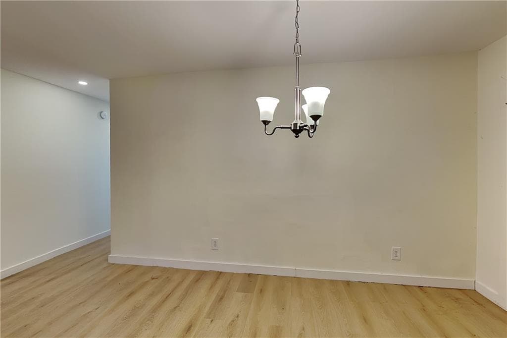3 bedroom, 2 bathroom, 1,280 sq ft single family residence for rent at 1402 Mountain Overlook Court, Marietta, GA 30066 for $2,095 a month — photo 8