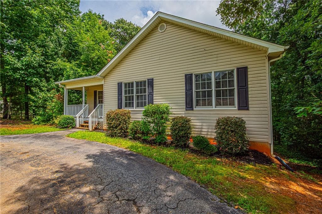 4 bedroom, 3 bathroom, 2,366 sq ft single family residence under contract at 63 Wild Ridge Lane, Dahlonega, GA 30533