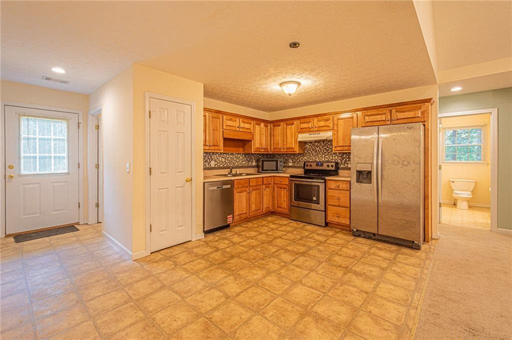 4 bedroom, 3 bathroom, 2,366 sq ft single family residence under contract at 63 Wild Ridge Lane, Dahlonega, GA 30533 — photo 7