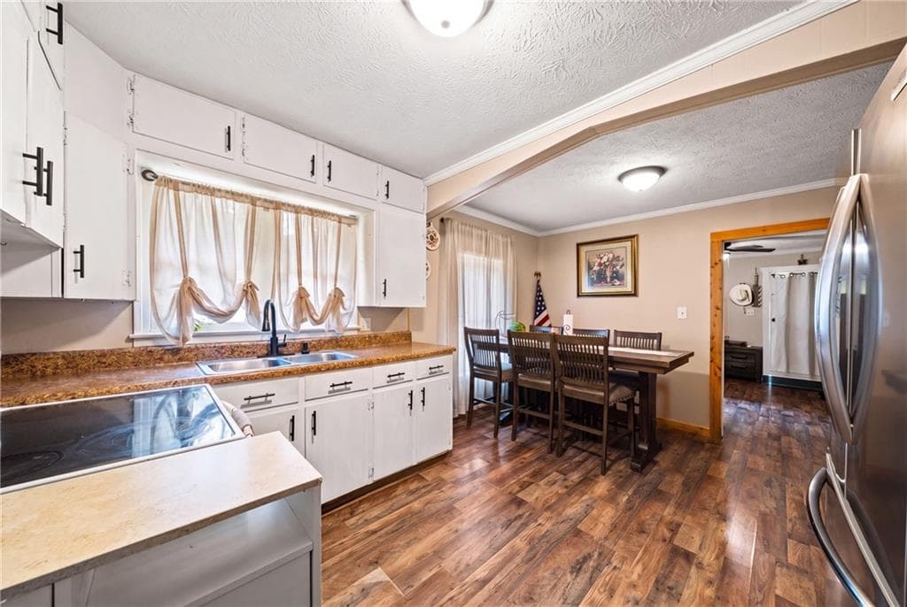 3 bedroom, 1 bathroom, 1,080 sq ft single family residence under contract at 44 Baker Road, Cartersville, GA 30120 — photo 4