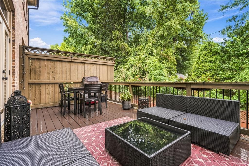 3 bedroom, 4 bathroom, 2,212 sq ft townhouse for sale at 519 Ansley Circle, Atlanta, GA 30324 — photo 3