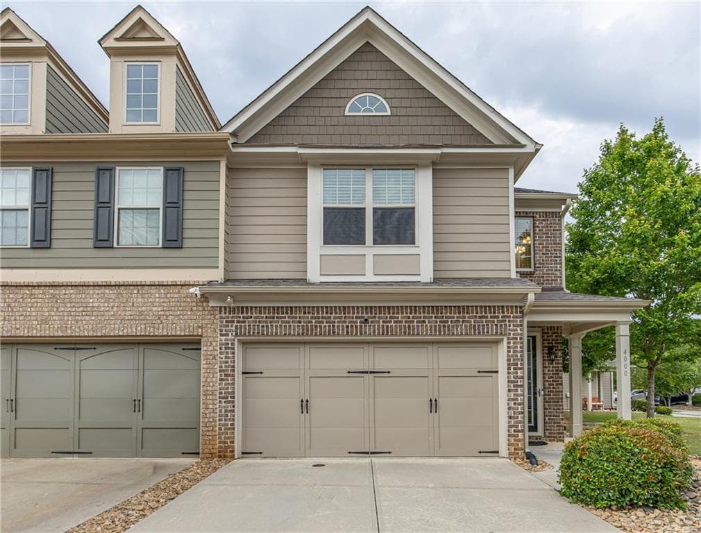 3 bedroom, 3 bathroom townhouse for rent at 4000 Princeton Lakes Pass, Atlanta, GA 30331 for $3,500 a month