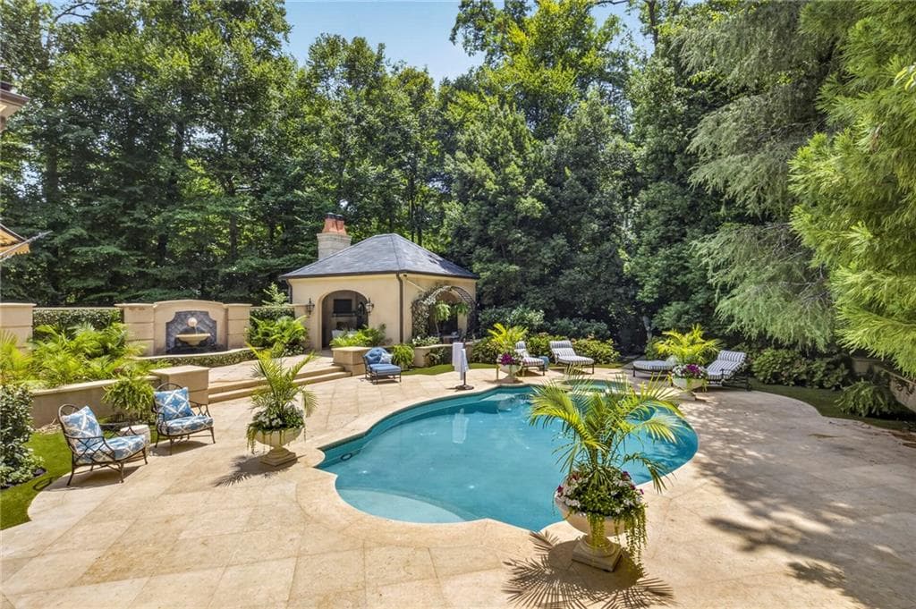 5 bedroom, 7 bathroom, 6,939 sq ft single family residence for sale at 675 W Paces Ferry #14 Road, Atlanta, GA 30327 — photo 4