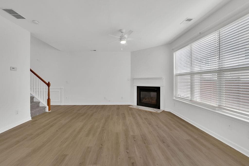 2 bedroom, 3 bathroom, 1,624 sq ft townhouse for sale at 2280 Nottley Drive, Marietta, GA 30066 — photo 6